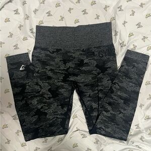 Gymshark Kids Camo Leggings - Black and Gray
